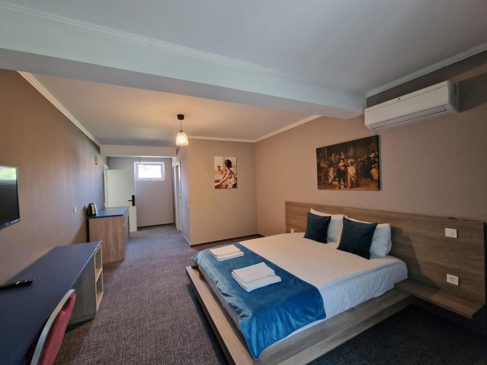 Albert Hotel Roşu Eksteriør billede