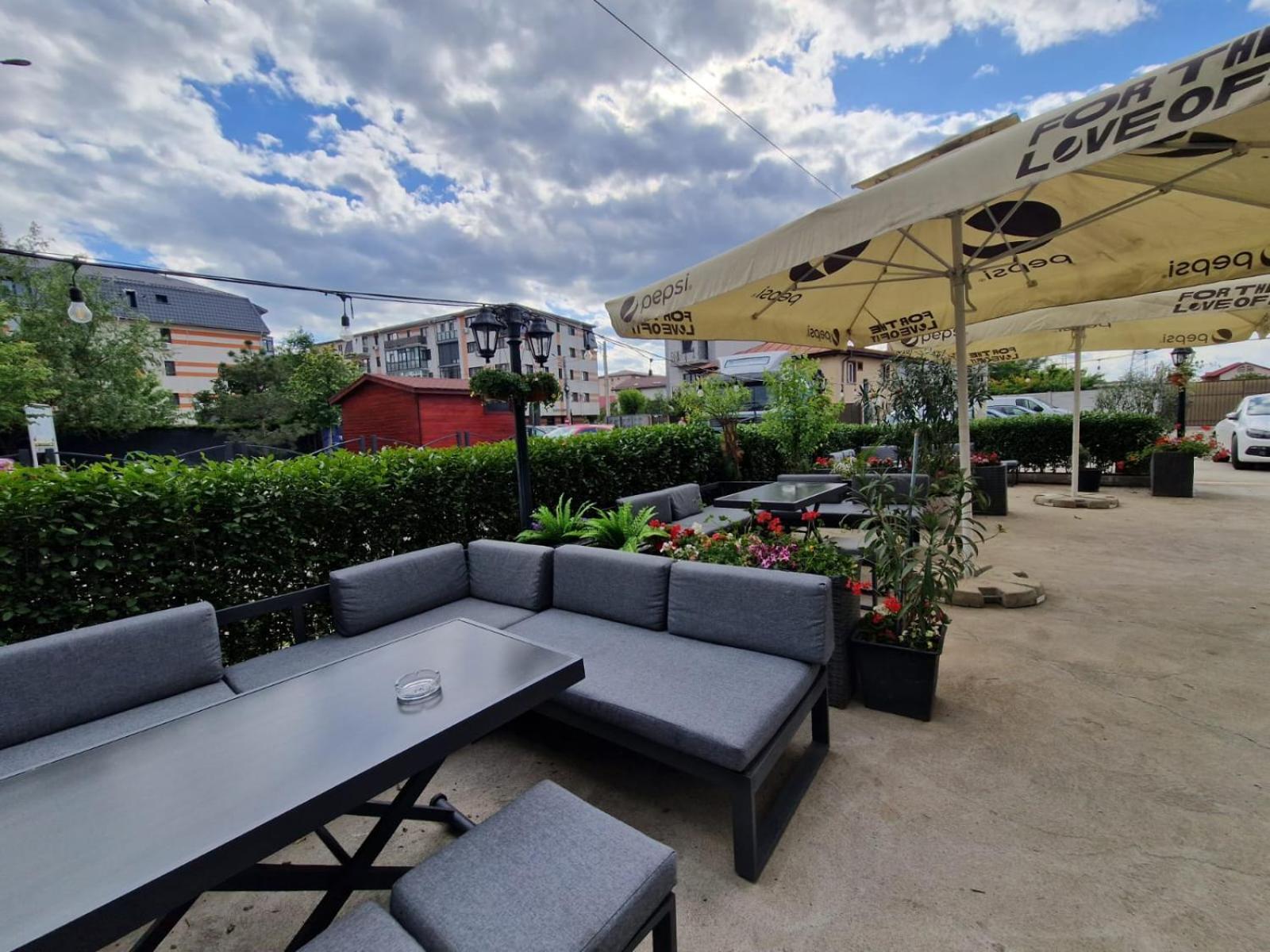 Albert Hotel Roşu Eksteriør billede