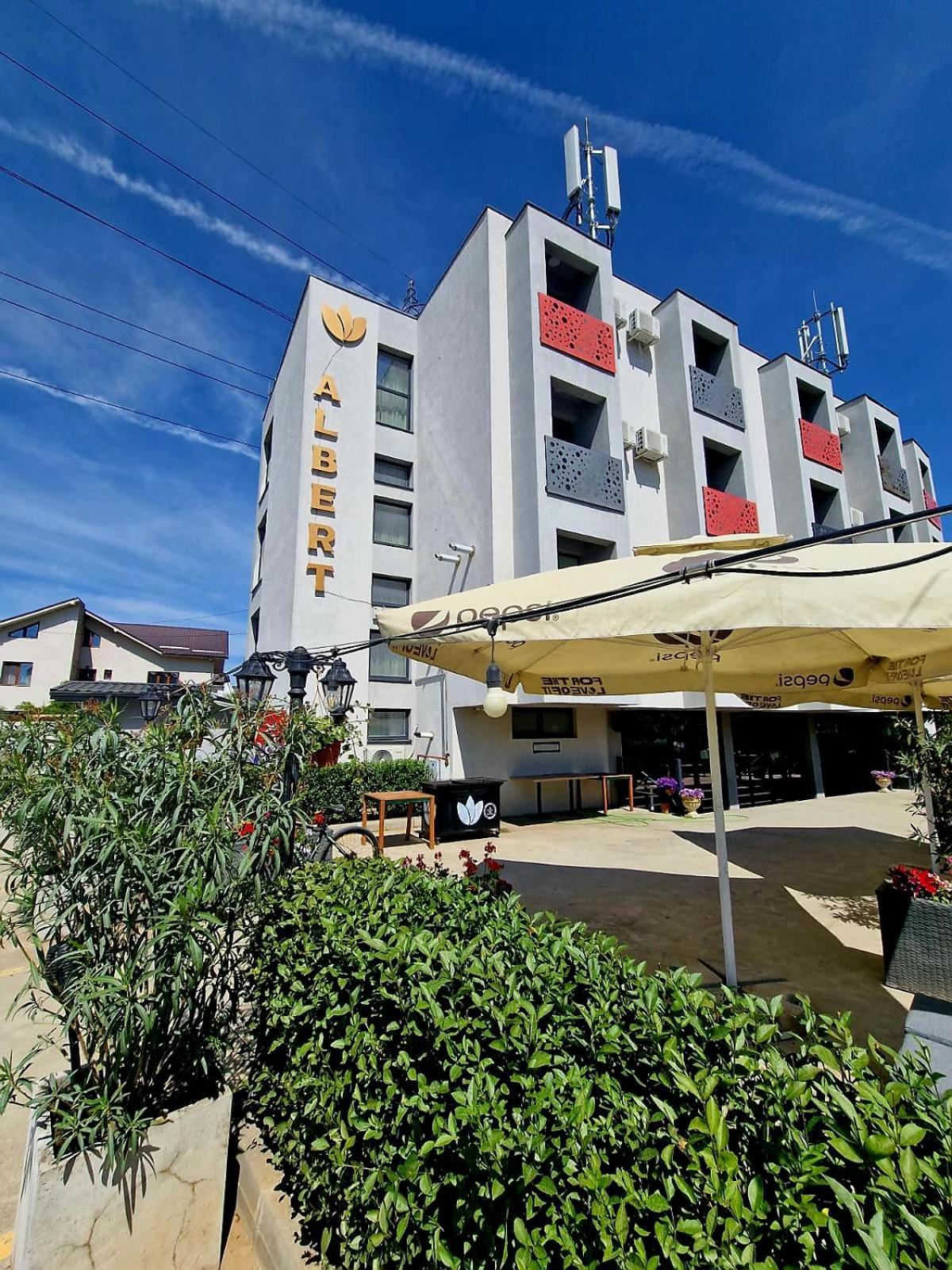 Albert Hotel Roşu Eksteriør billede